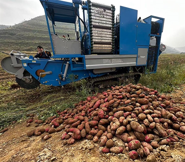 自走聯(lián)合收獲機